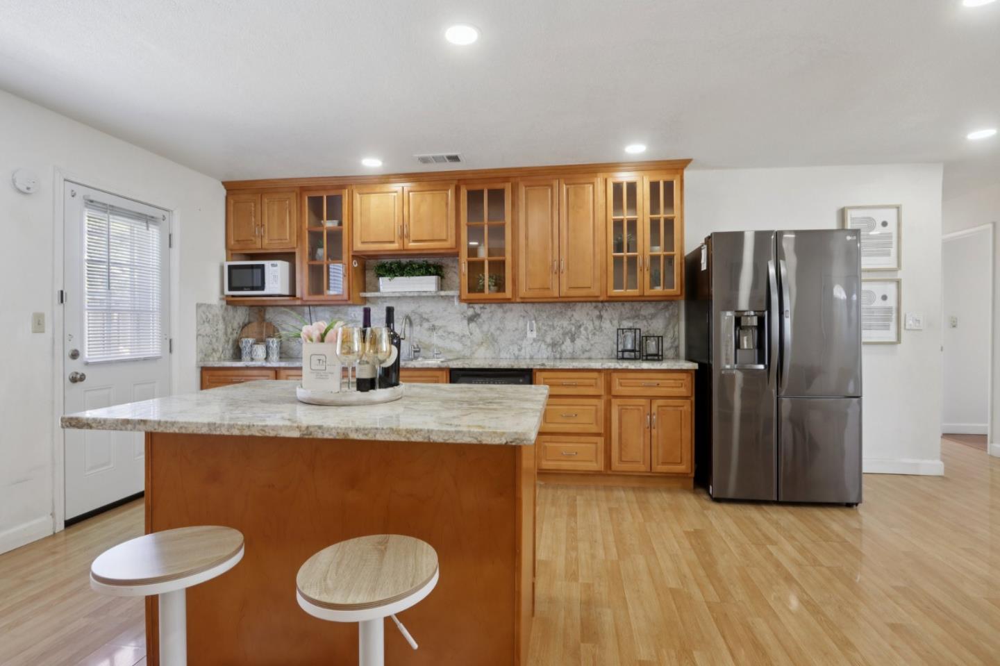 Detail Gallery Image 11 of 31 For 1672 Edsel Dr, Milpitas,  CA 95035 - 3 Beds | 2 Baths