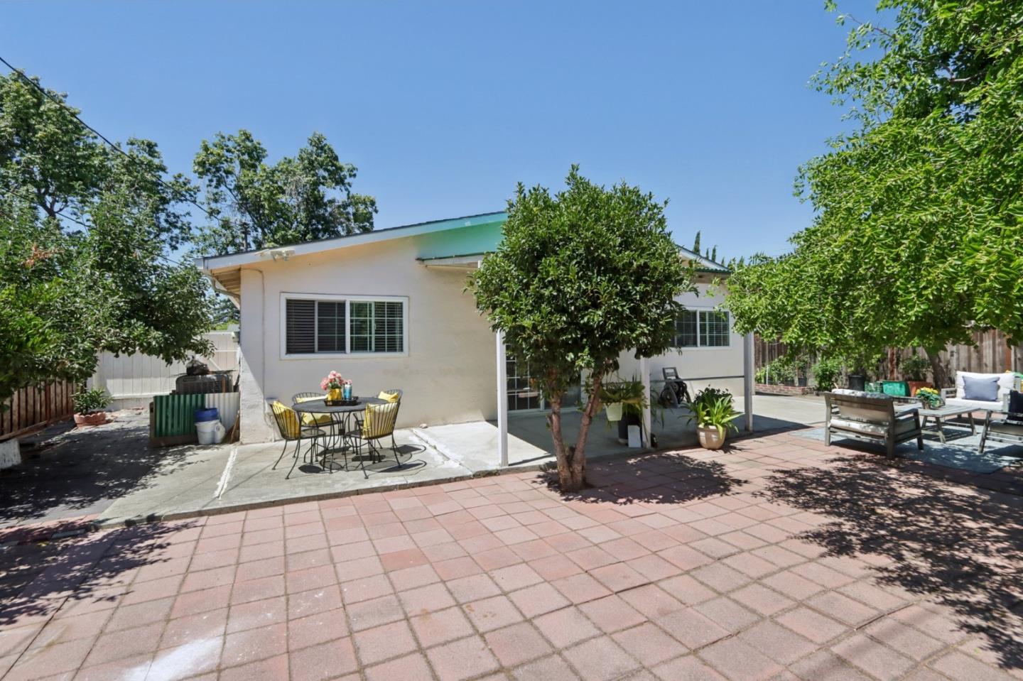 Detail Gallery Image 22 of 31 For 1672 Edsel Dr, Milpitas,  CA 95035 - 3 Beds | 2 Baths
