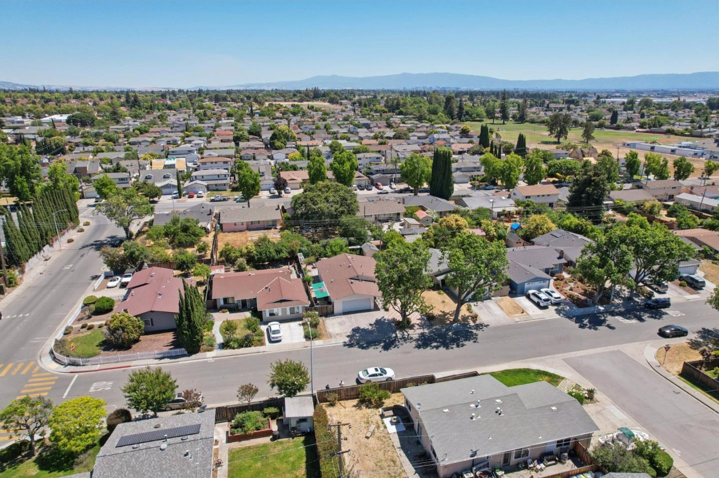 Detail Gallery Image 29 of 31 For 1672 Edsel Dr, Milpitas,  CA 95035 - 3 Beds | 2 Baths