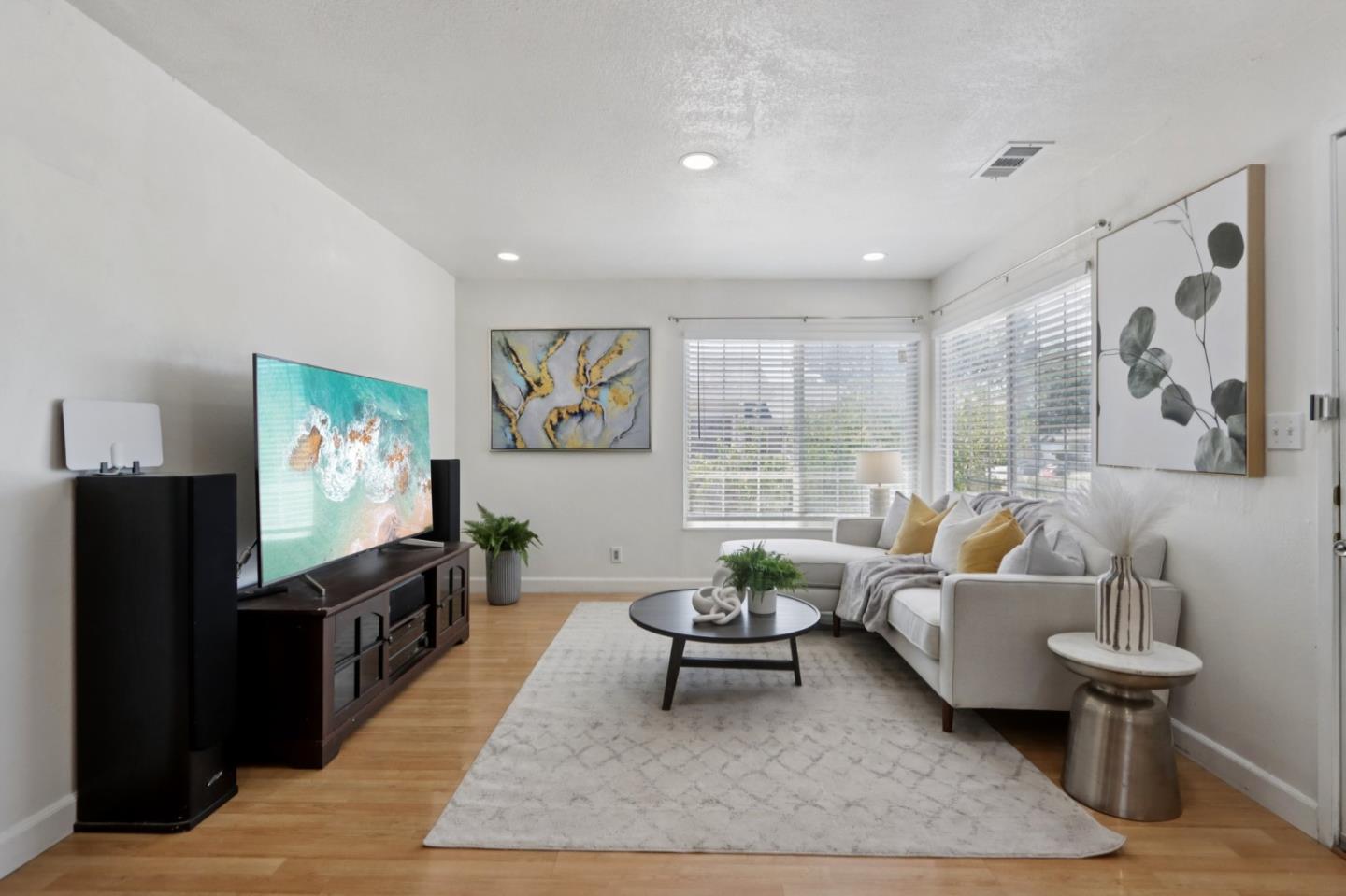 Detail Gallery Image 6 of 31 For 1672 Edsel Dr, Milpitas,  CA 95035 - 3 Beds | 2 Baths