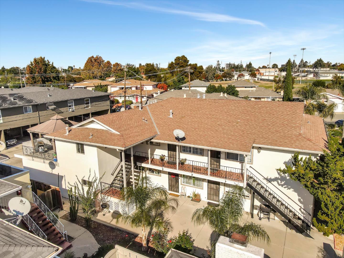 Detail Gallery Image 2 of 17 For 184 Roxbury St, Santa Clara,  CA 95050 - – Beds | – Baths