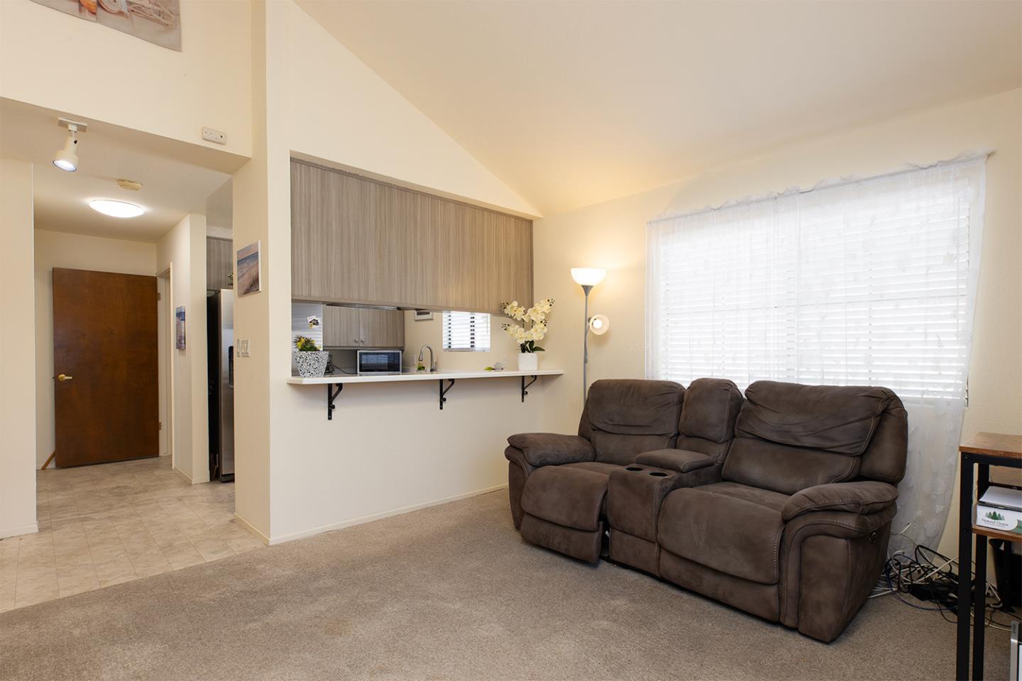 Detail Gallery Image 7 of 14 For 7th Ave, Santa Cruz,  CA 95062 - 1 Beds | 1 Baths