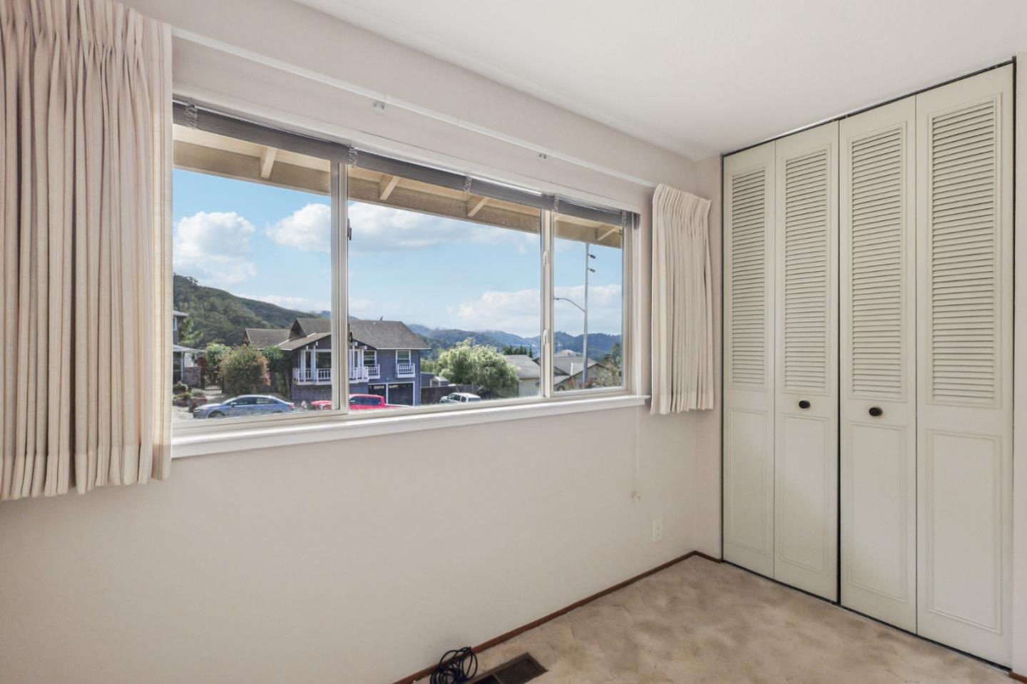 Detail Gallery Image 21 of 56 For 908 Park Pacifica Ave, Pacifica,  CA 94044 - 4 Beds | 2/1 Baths