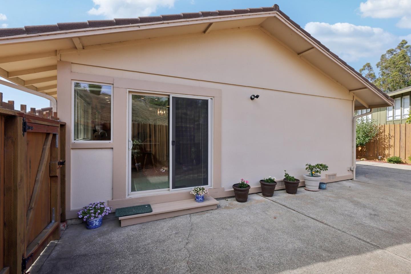 Detail Gallery Image 43 of 56 For 908 Park Pacifica Ave, Pacifica,  CA 94044 - 4 Beds | 2/1 Baths