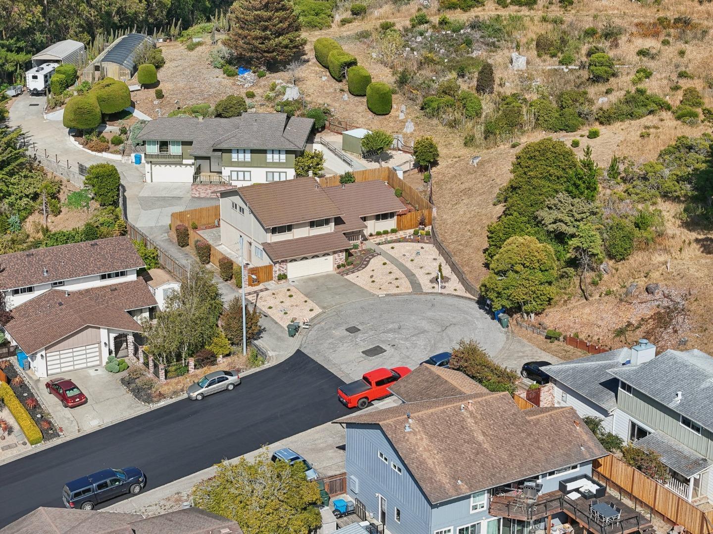 Detail Gallery Image 46 of 56 For 908 Park Pacifica Ave, Pacifica,  CA 94044 - 4 Beds | 2/1 Baths
