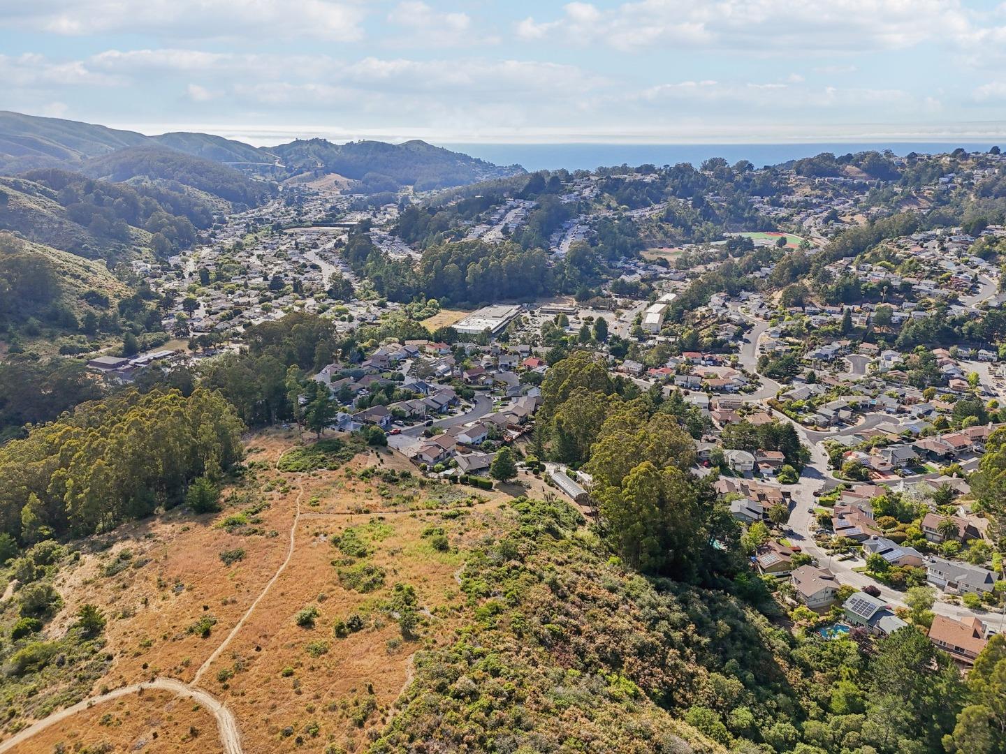 Detail Gallery Image 52 of 56 For 908 Park Pacifica Ave, Pacifica,  CA 94044 - 4 Beds | 2/1 Baths