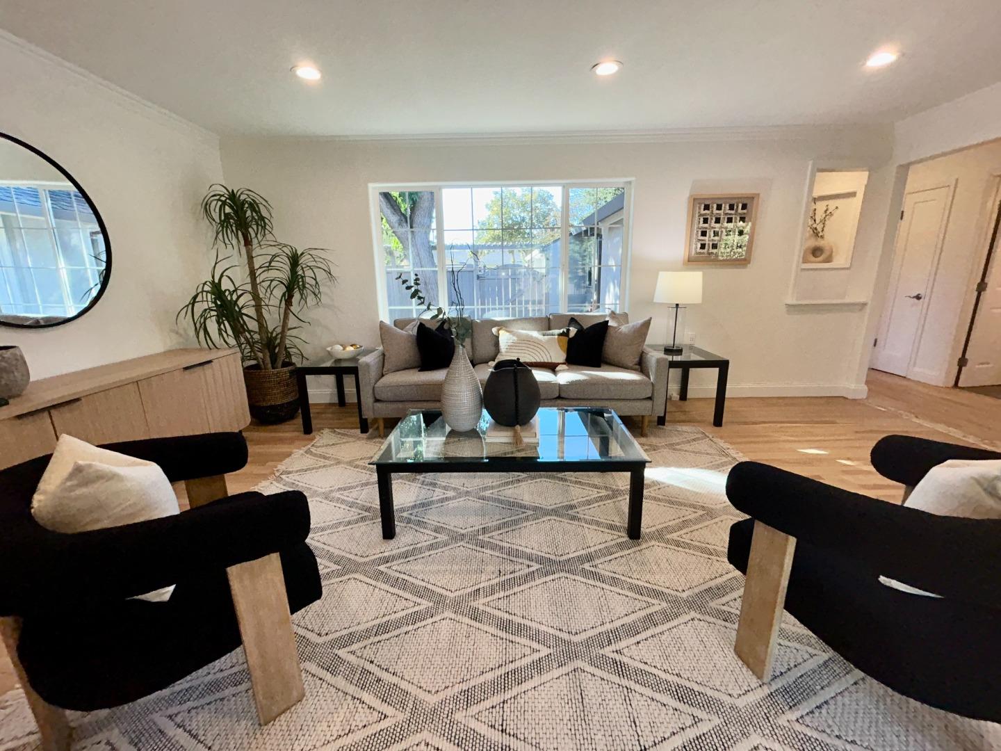 Detail Gallery Image 10 of 43 For 120 El Toro Ct, Morgan Hill,  CA 95037 - 3 Beds | 2 Baths