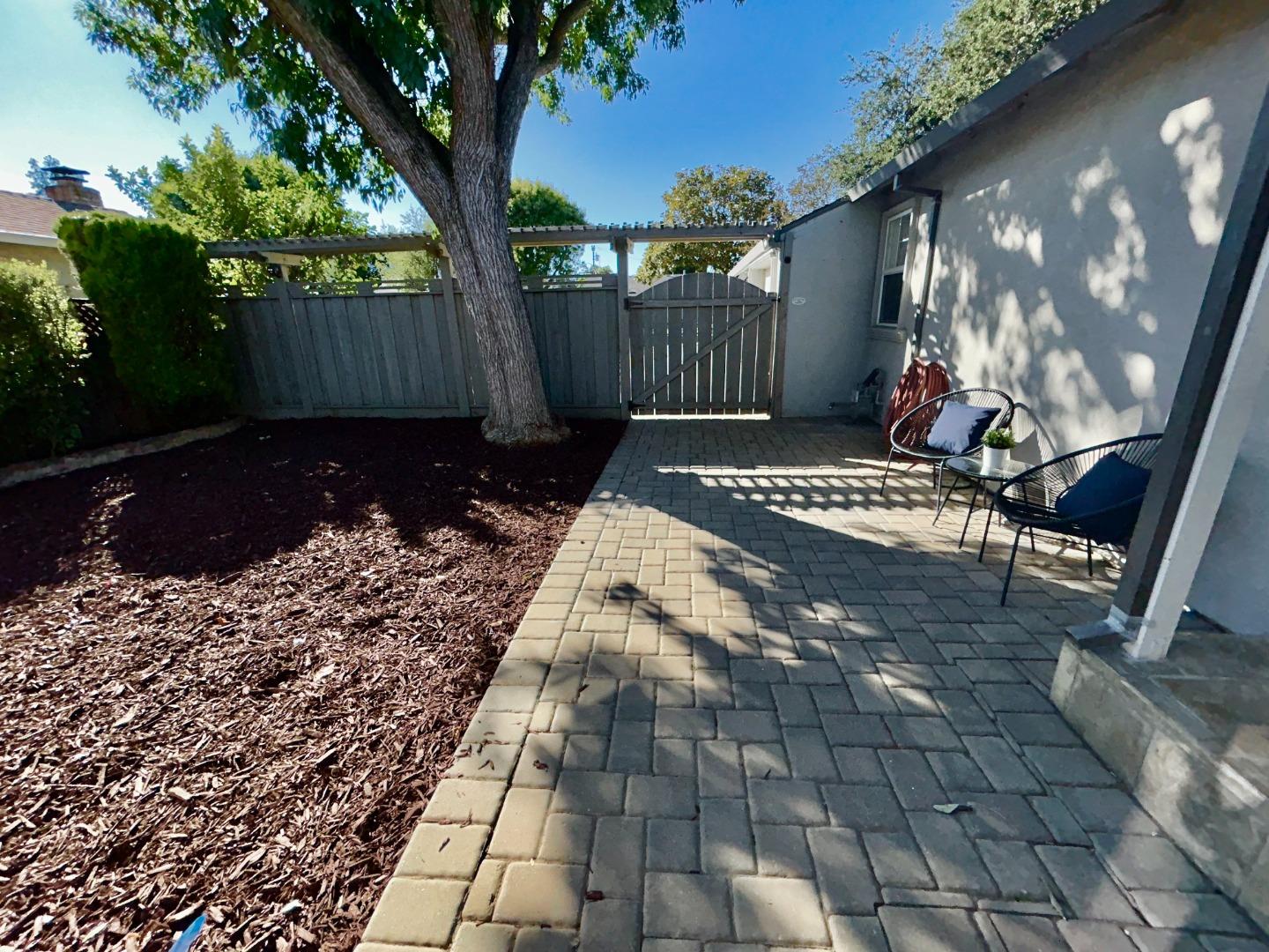 Detail Gallery Image 4 of 43 For 120 El Toro Ct, Morgan Hill,  CA 95037 - 3 Beds | 2 Baths