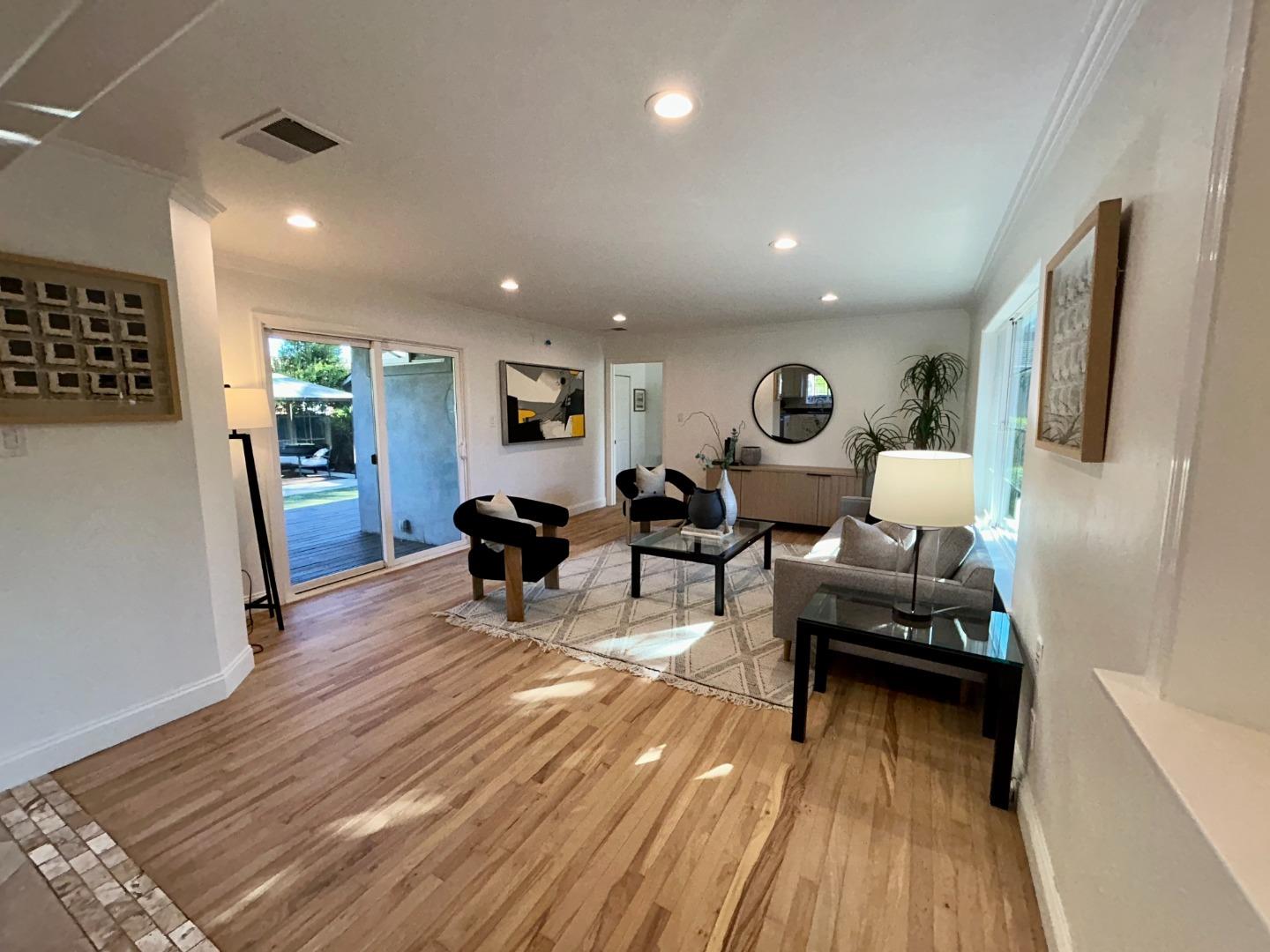 Detail Gallery Image 9 of 43 For 120 El Toro Ct, Morgan Hill,  CA 95037 - 3 Beds | 2 Baths