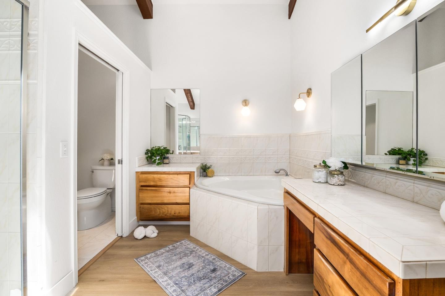 Detail Gallery Image 19 of 40 For 77 Pasatiempo Dr, Santa Cruz,  CA 95060 - 5 Beds | 4 Baths