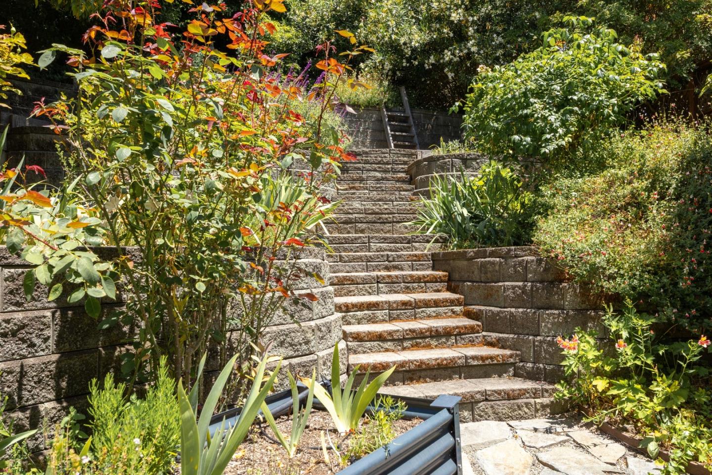 Detail Gallery Image 26 of 40 For 77 Pasatiempo Dr, Santa Cruz,  CA 95060 - 5 Beds | 4 Baths