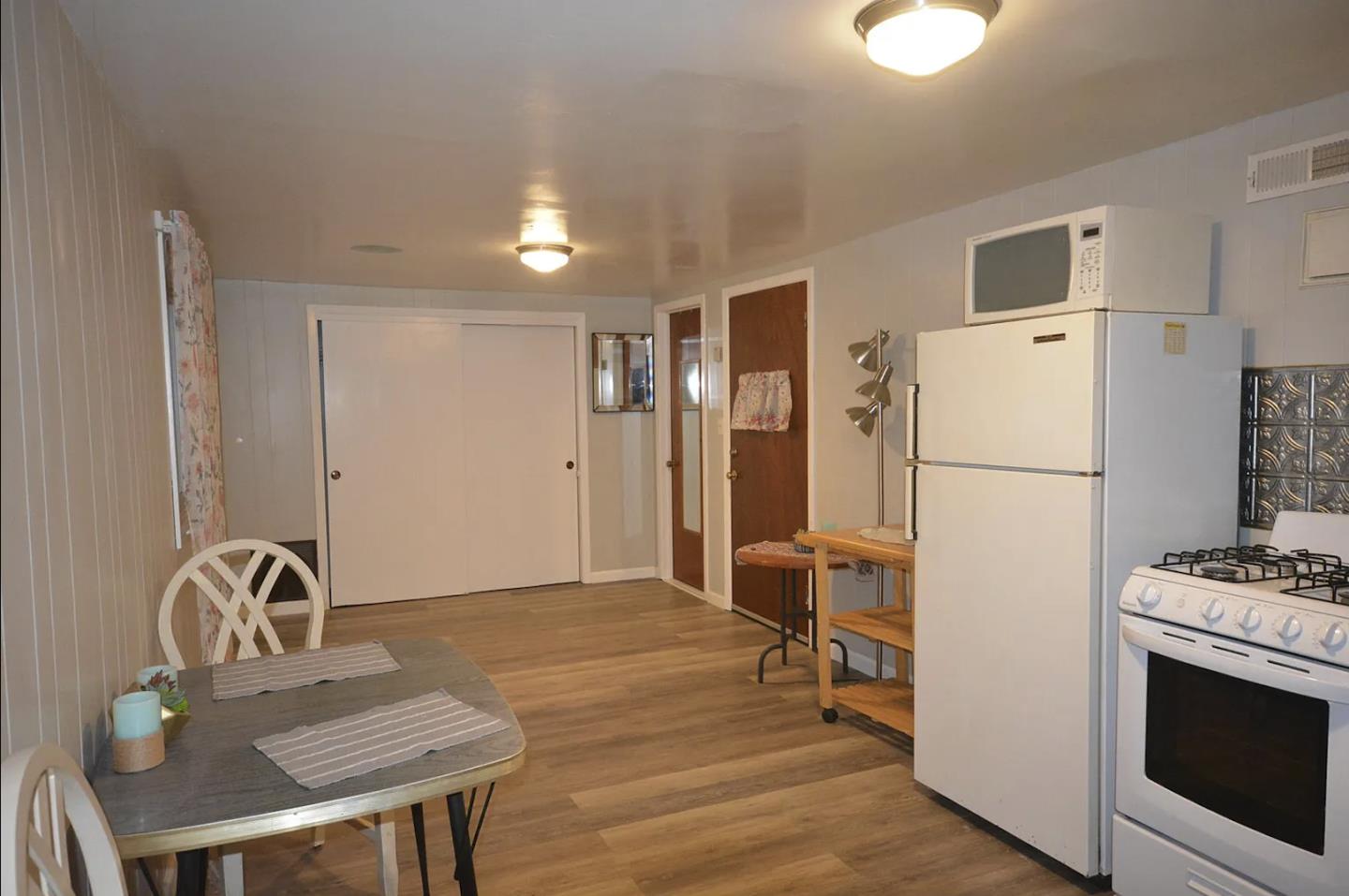 Detail Gallery Image 2 of 4 For 551 Templeton Ave, Daly City,  CA 94014 - 0 Beds | 1 Baths