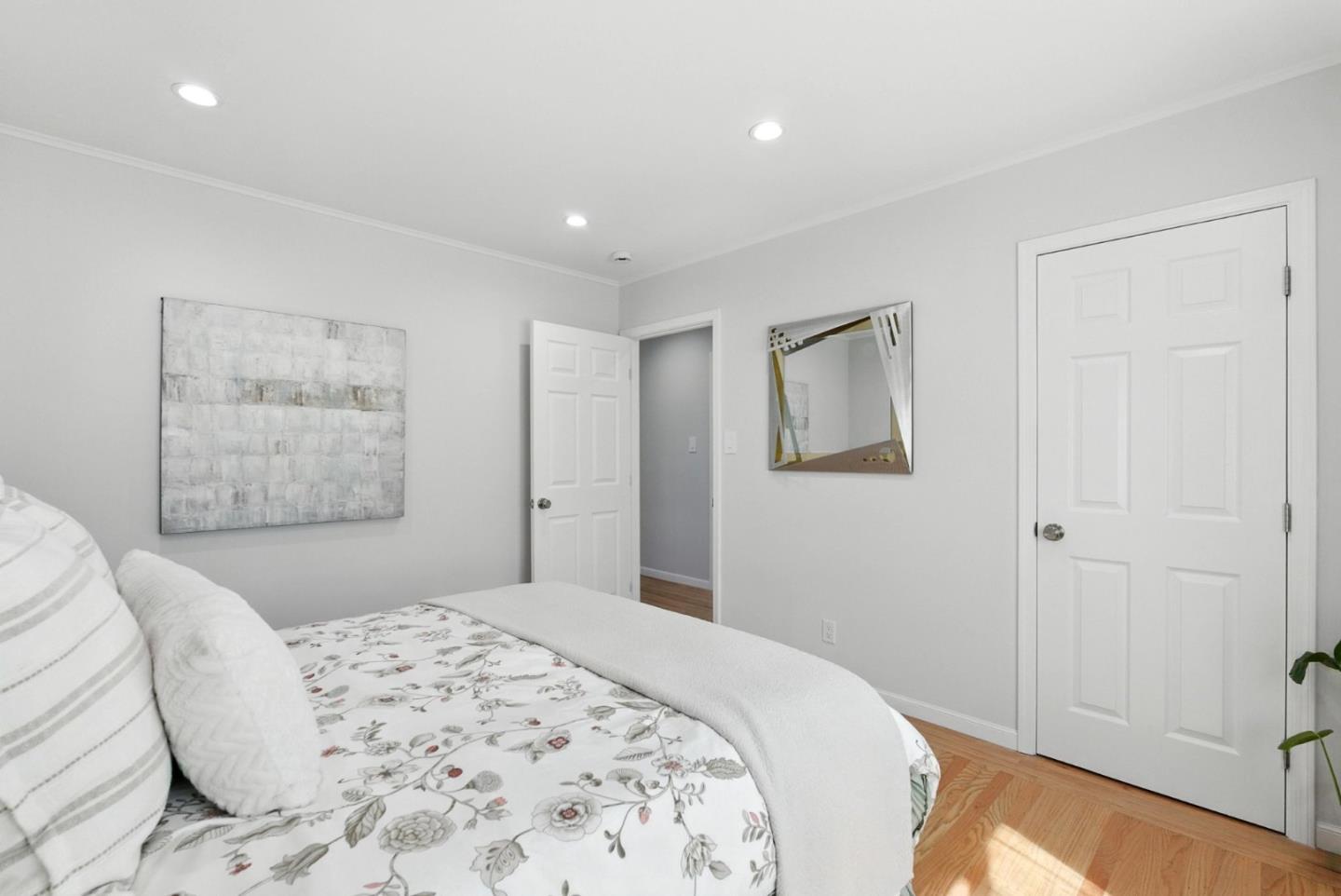 Detail Gallery Image 16 of 42 For 583 Hawthorne Ave, San Bruno,  CA 94066 - 3 Beds | 2 Baths