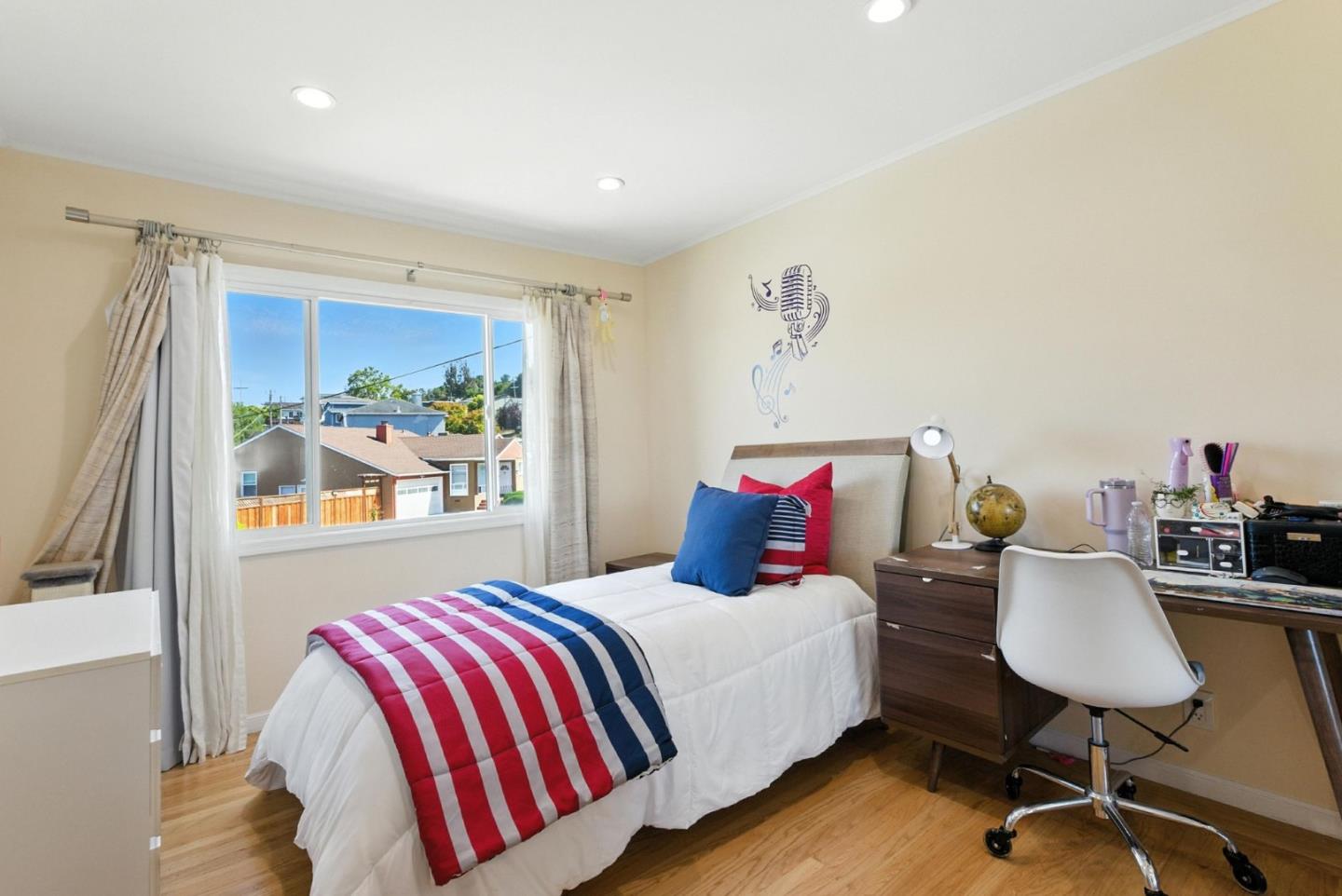 Detail Gallery Image 21 of 42 For 583 Hawthorne Ave, San Bruno,  CA 94066 - 3 Beds | 2 Baths