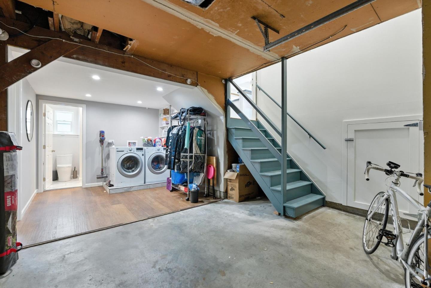 Detail Gallery Image 23 of 42 For 583 Hawthorne Ave, San Bruno,  CA 94066 - 3 Beds | 2 Baths