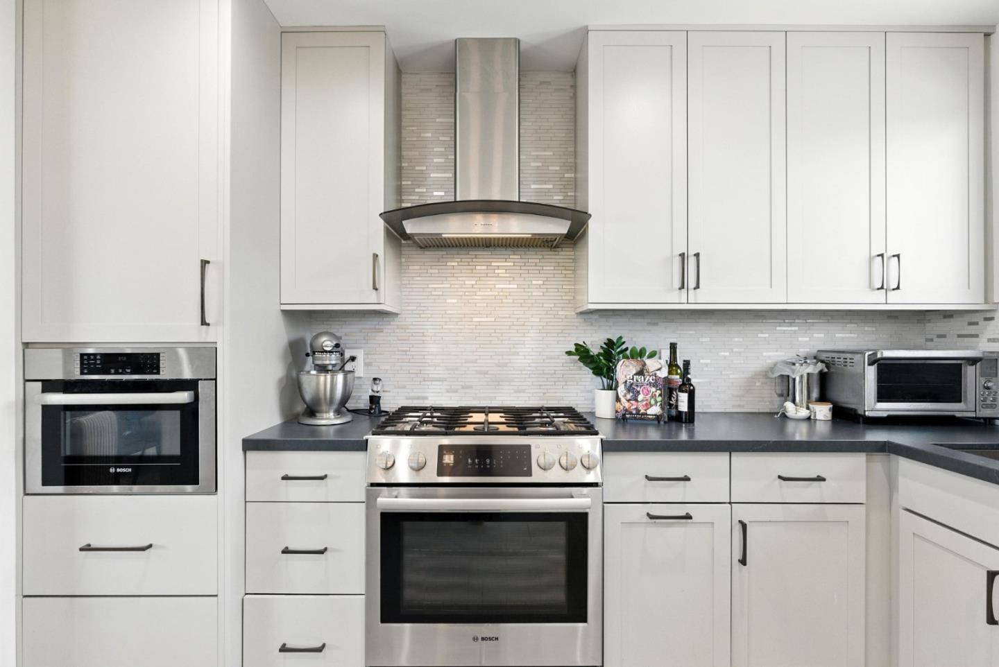 Detail Gallery Image 24 of 42 For 583 Hawthorne Ave, San Bruno,  CA 94066 - 3 Beds | 2 Baths