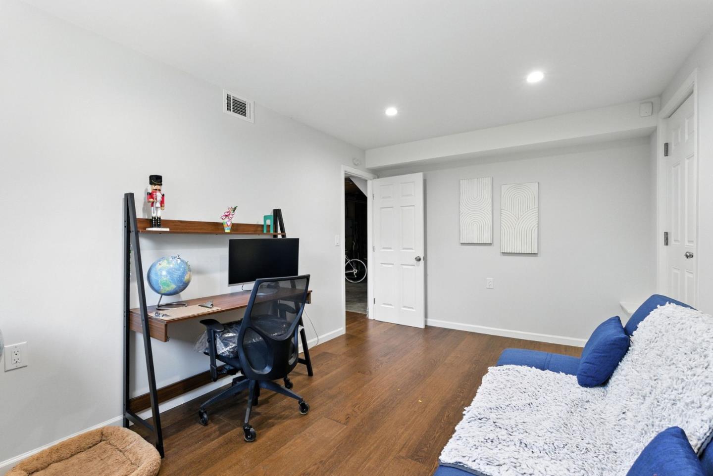 Detail Gallery Image 30 of 42 For 583 Hawthorne Ave, San Bruno,  CA 94066 - 3 Beds | 2 Baths