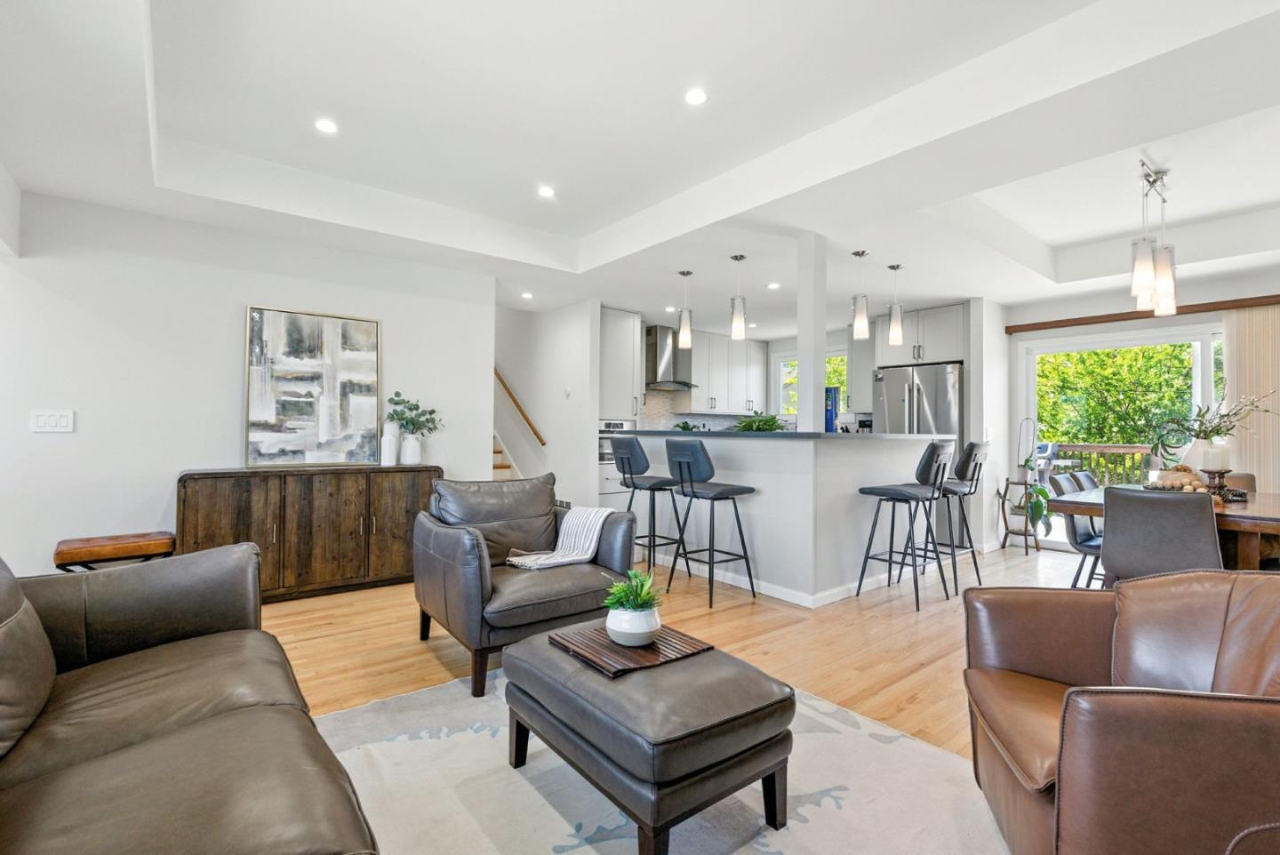 Detail Gallery Image 4 of 42 For 583 Hawthorne Ave, San Bruno,  CA 94066 - 3 Beds | 2 Baths