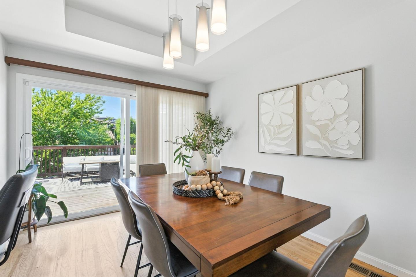 Detail Gallery Image 7 of 42 For 583 Hawthorne Ave, San Bruno,  CA 94066 - 3 Beds | 2 Baths