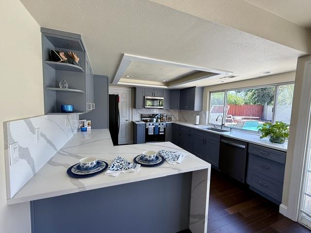 Detail Gallery Image 10 of 33 For 5077 Bengal Dr, San Jose,  CA 95111 - 5 Beds | 2/1 Baths