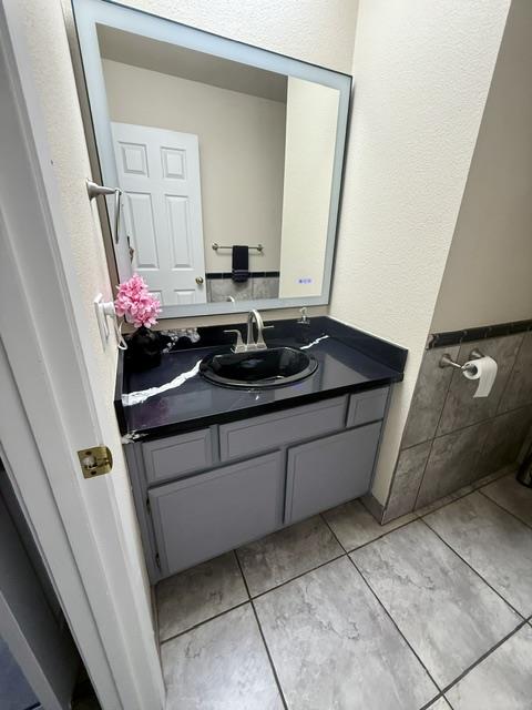 Detail Gallery Image 16 of 33 For 5077 Bengal Dr, San Jose,  CA 95111 - 5 Beds | 2/1 Baths