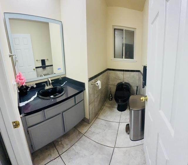 Detail Gallery Image 18 of 33 For 5077 Bengal Dr, San Jose,  CA 95111 - 5 Beds | 2/1 Baths