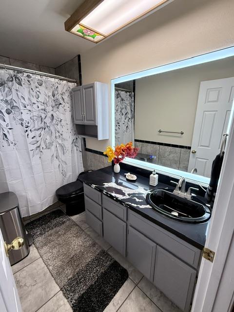 Detail Gallery Image 19 of 33 For 5077 Bengal Dr, San Jose,  CA 95111 - 5 Beds | 2/1 Baths