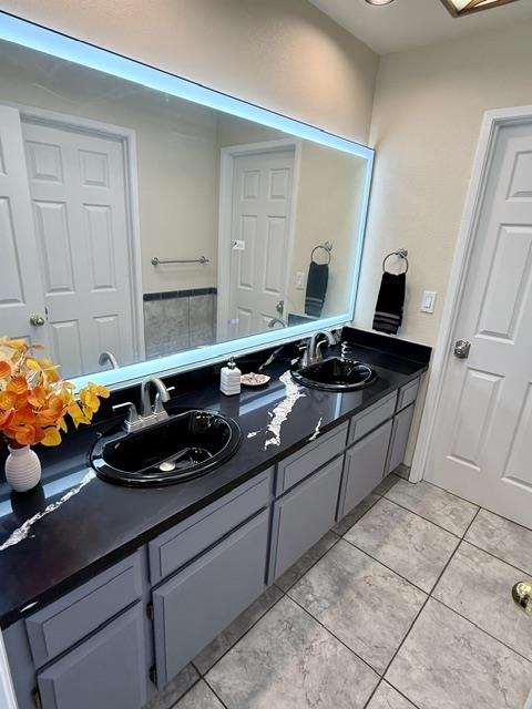 Detail Gallery Image 21 of 33 For 5077 Bengal Dr, San Jose,  CA 95111 - 5 Beds | 2/1 Baths