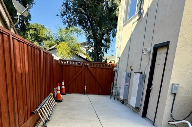 Detail Gallery Image 24 of 33 For 5077 Bengal Dr, San Jose,  CA 95111 - 5 Beds | 2/1 Baths
