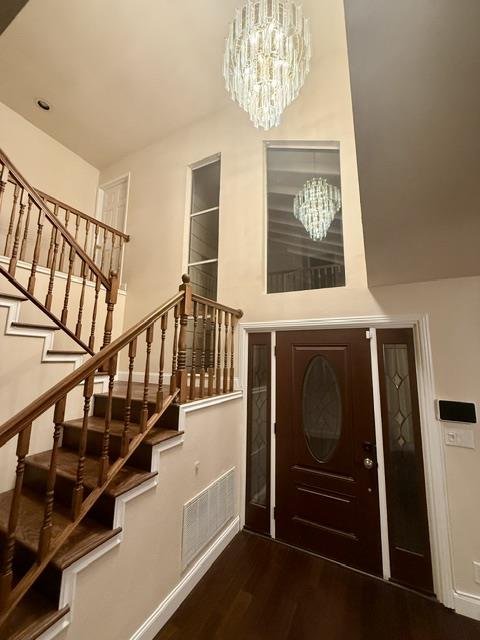 Detail Gallery Image 3 of 33 For 5077 Bengal Dr, San Jose,  CA 95111 - 5 Beds | 2/1 Baths