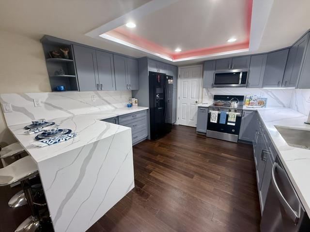 Detail Gallery Image 6 of 33 For 5077 Bengal Dr, San Jose,  CA 95111 - 5 Beds | 2/1 Baths