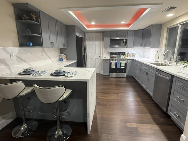 Detail Gallery Image 8 of 33 For 5077 Bengal Dr, San Jose,  CA 95111 - 5 Beds | 2/1 Baths