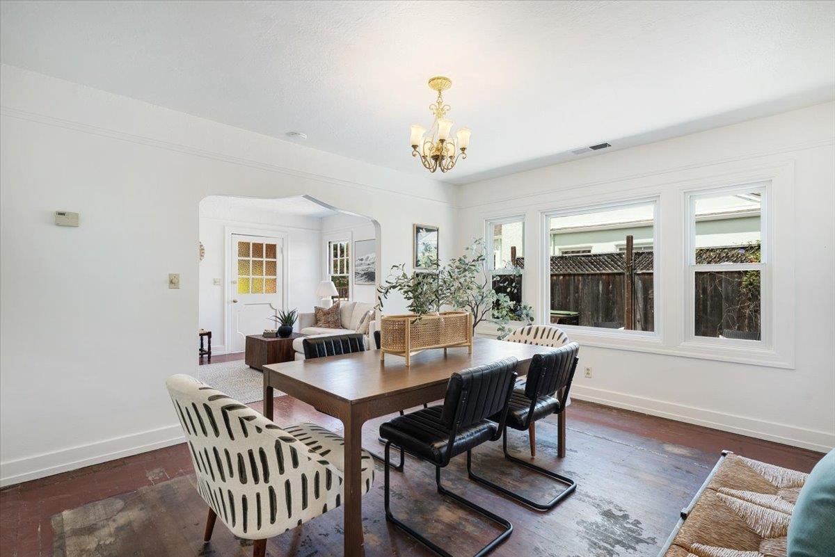 Detail Gallery Image 15 of 40 For 806 Seabright Ave, Santa Cruz,  CA 95062 - 4 Beds | 2 Baths