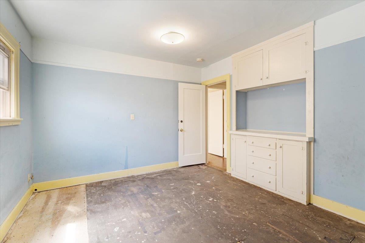 Detail Gallery Image 22 of 40 For 806 Seabright Ave, Santa Cruz,  CA 95062 - 4 Beds | 2 Baths