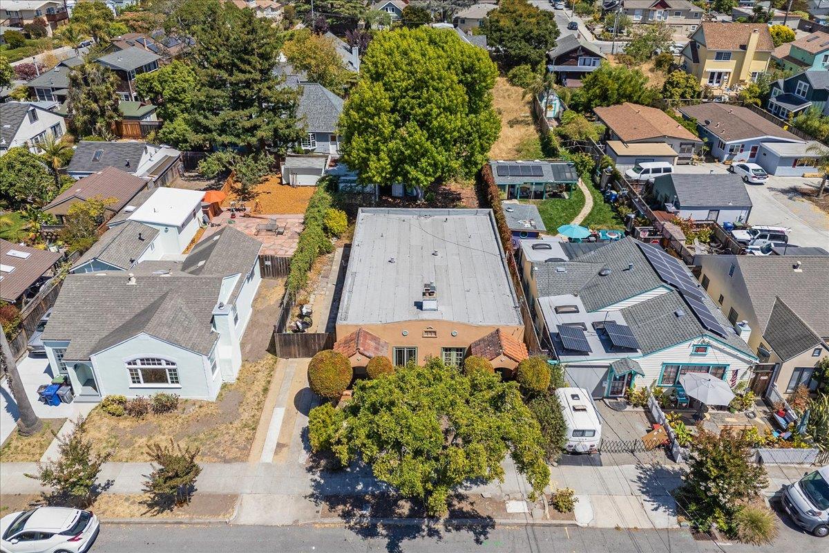Detail Gallery Image 32 of 40 For 806 Seabright Ave, Santa Cruz,  CA 95062 - 4 Beds | 2 Baths