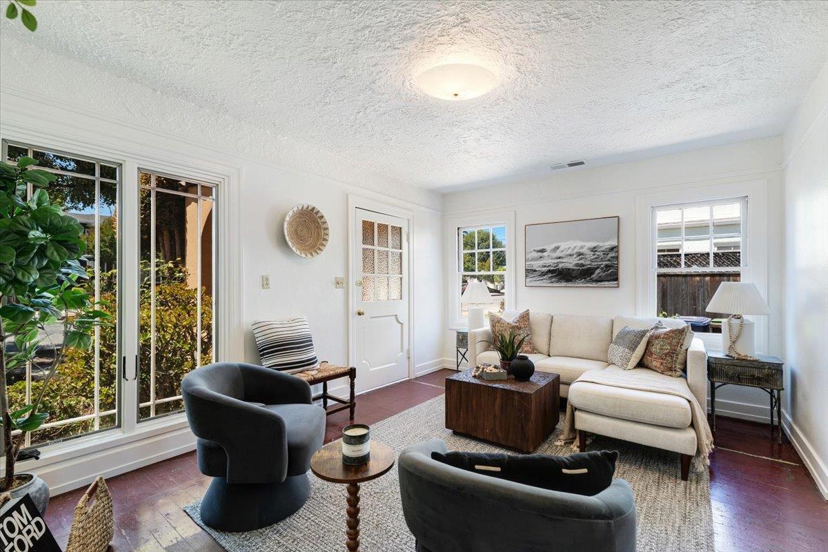 Detail Gallery Image 6 of 40 For 806 Seabright Ave, Santa Cruz,  CA 95062 - 4 Beds | 2 Baths