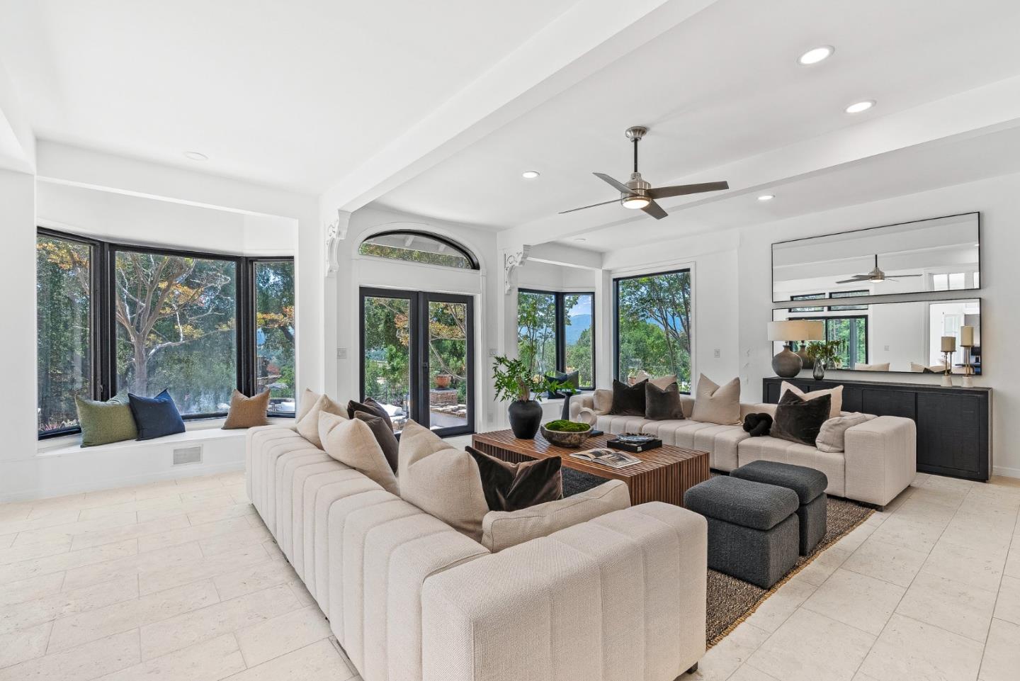 Detail Gallery Image 11 of 54 For 1142 Moore Rd, Woodside,  CA 94062 - 6 Beds | 5/1 Baths