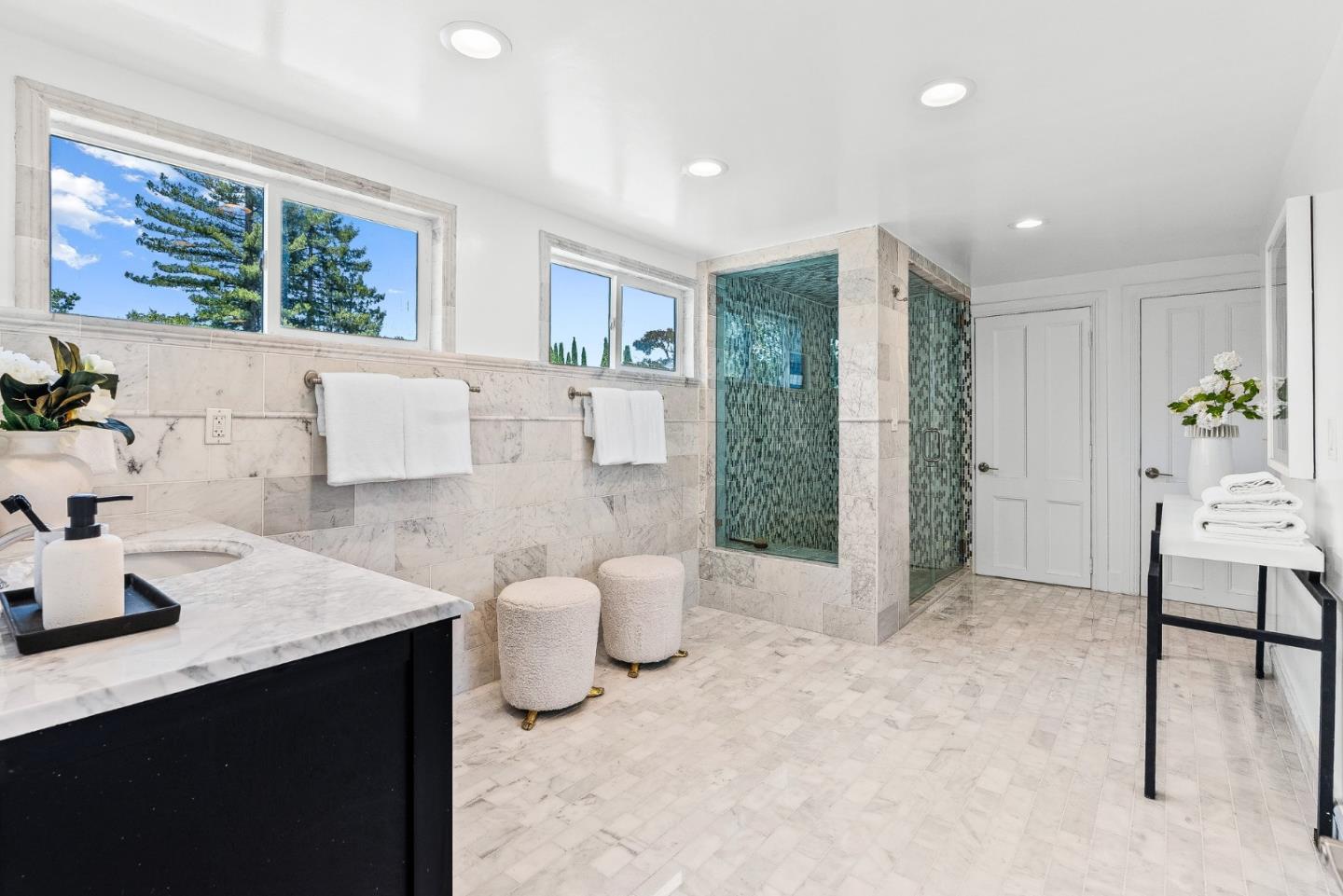 Detail Gallery Image 30 of 54 For 1142 Moore Rd, Woodside,  CA 94062 - 6 Beds | 5/1 Baths