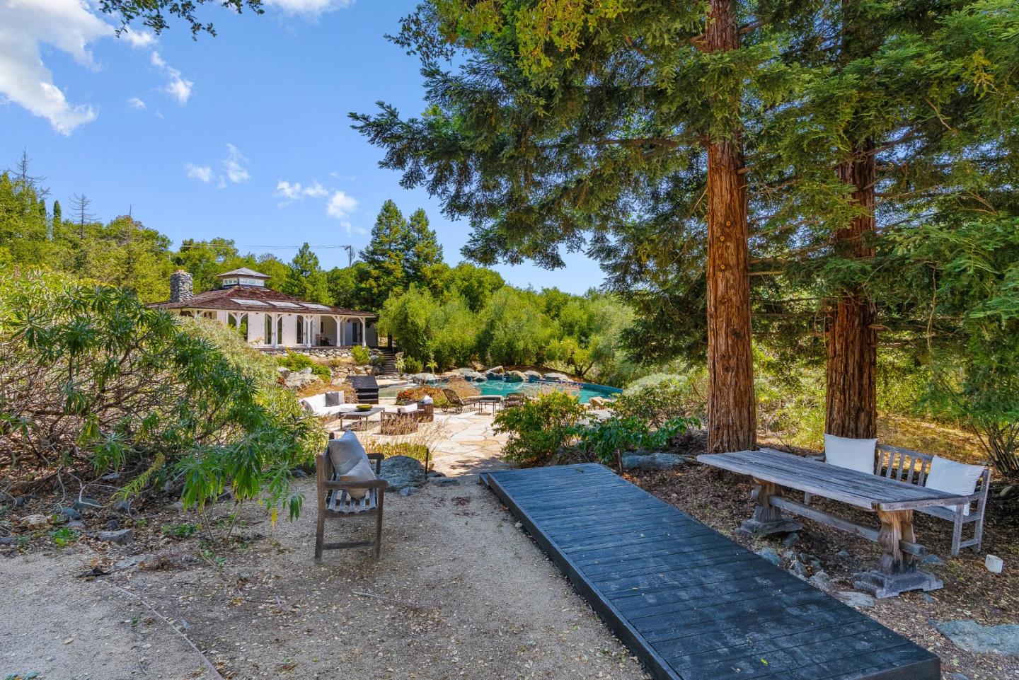 Detail Gallery Image 35 of 54 For 1142 Moore Rd, Woodside,  CA 94062 - 6 Beds | 5/1 Baths