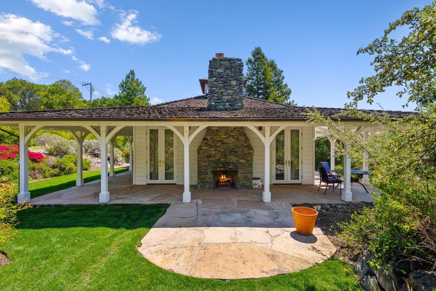 Detail Gallery Image 37 of 54 For 1142 Moore Rd, Woodside,  CA 94062 - 6 Beds | 5/1 Baths