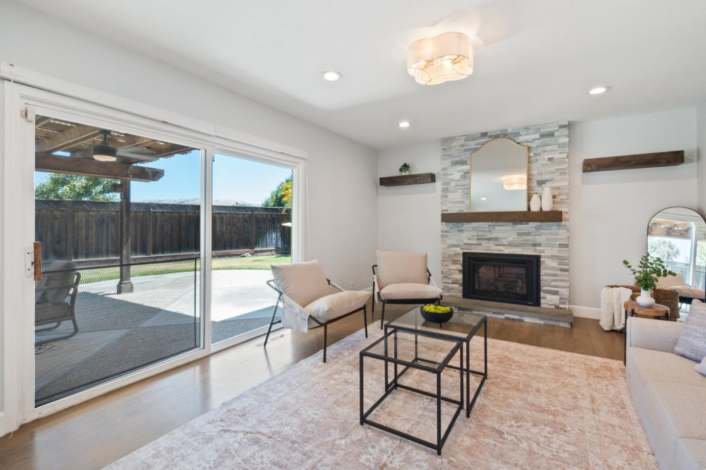 Detail Gallery Image 14 of 42 For 201 Bahia Ct, San Jose,  CA 95119 - 5 Beds | 3 Baths