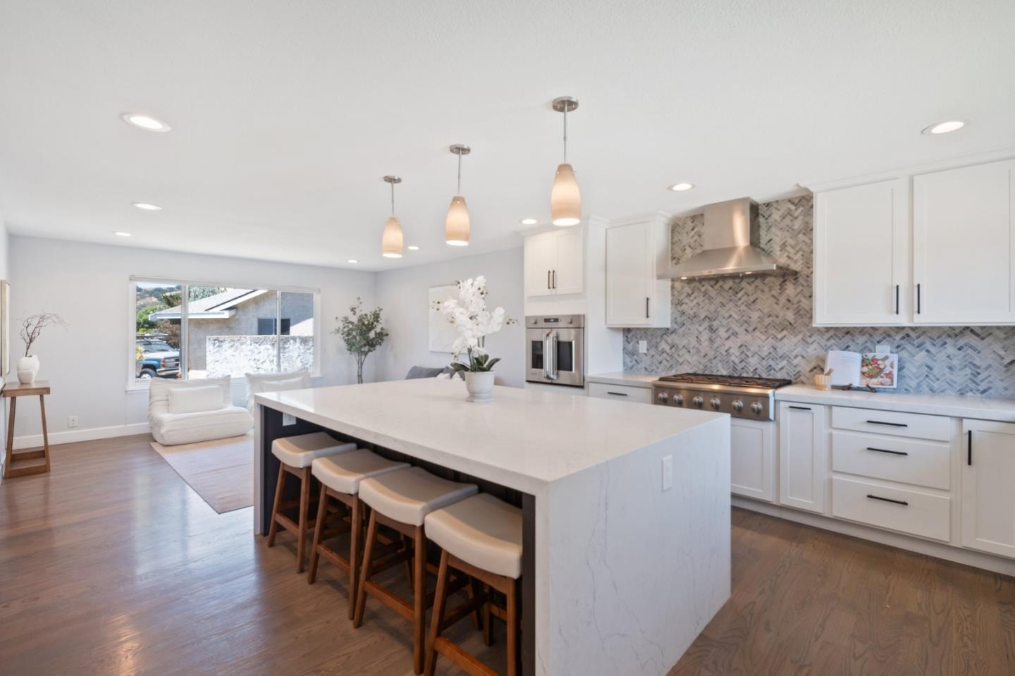 Detail Gallery Image 9 of 42 For 201 Bahia Ct, San Jose,  CA 95119 - 5 Beds | 3 Baths