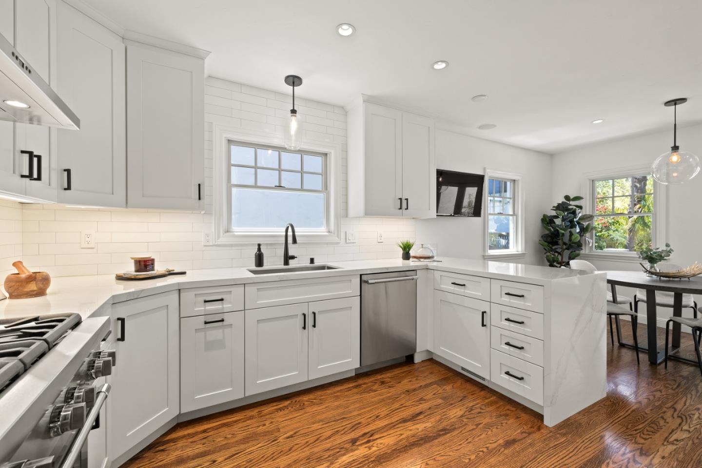 Detail Gallery Image 12 of 42 For 918 S Humboldt St, San Mateo,  CA 94402 - 4 Beds | 2 Baths
