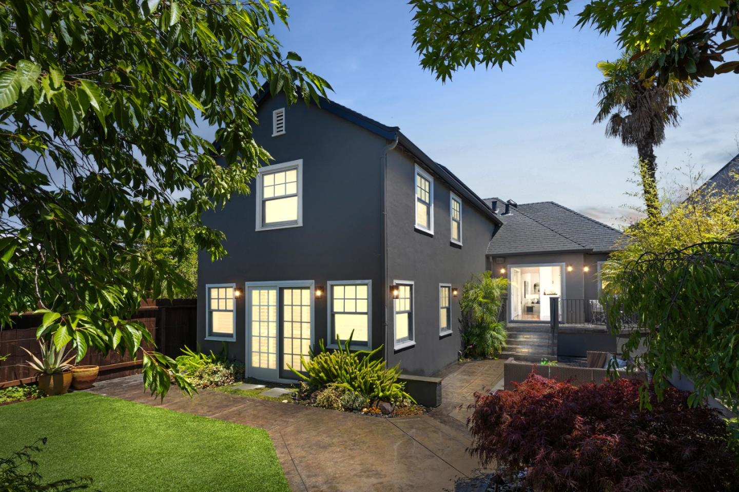 Detail Gallery Image 2 of 42 For 918 S Humboldt St, San Mateo,  CA 94402 - 4 Beds | 2 Baths