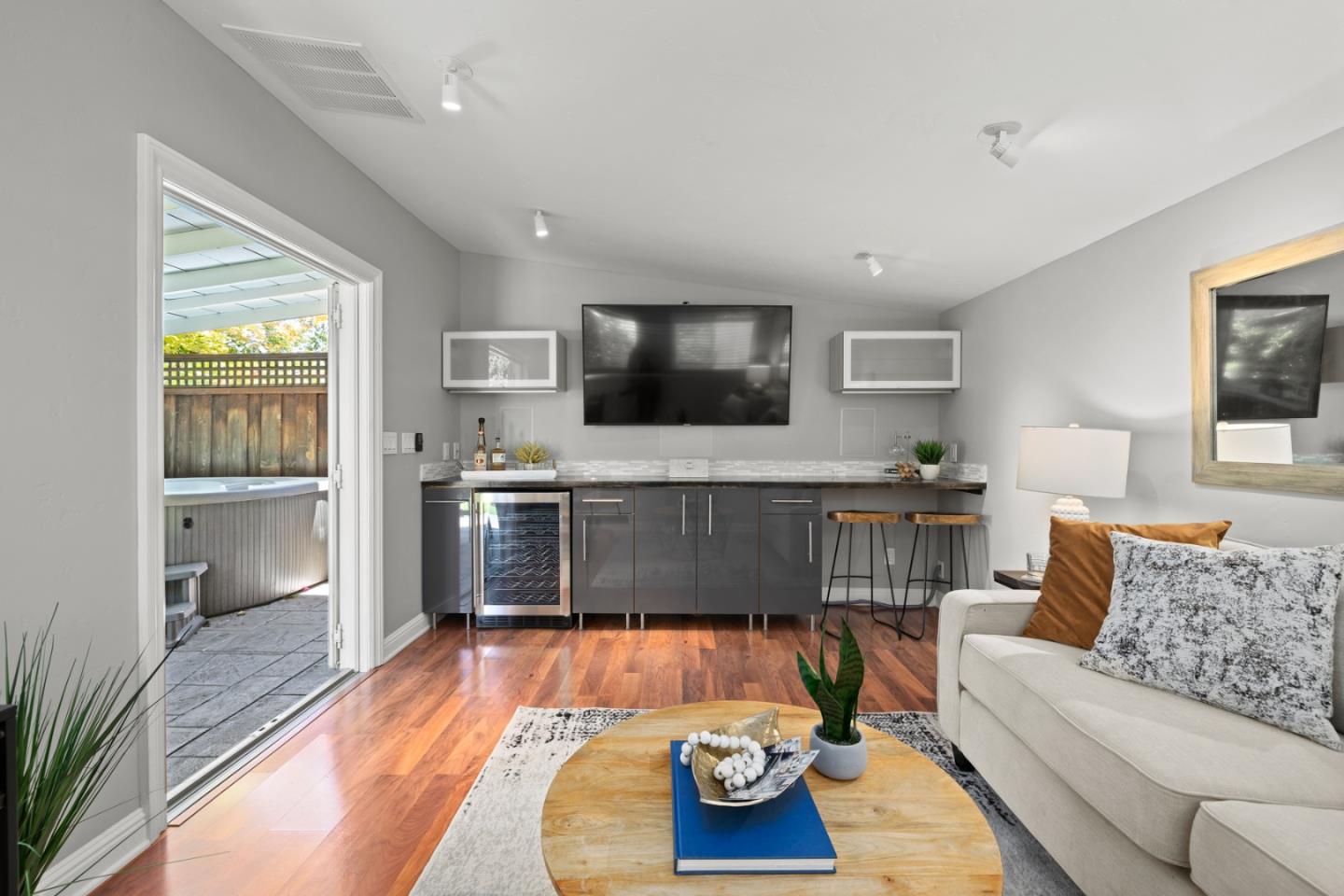 Detail Gallery Image 35 of 42 For 918 S Humboldt St, San Mateo,  CA 94402 - 4 Beds | 2 Baths