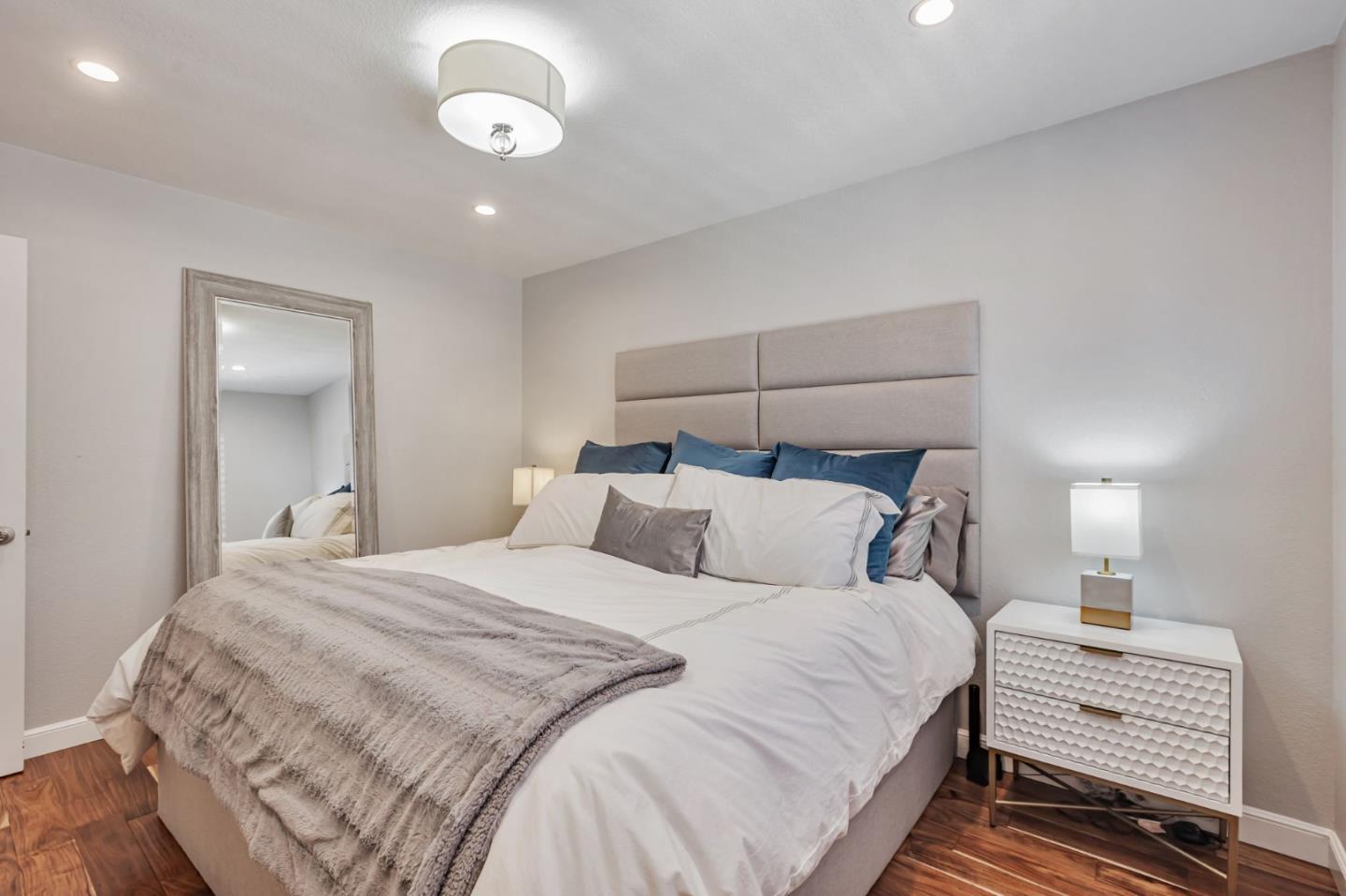 Detail Gallery Image 19 of 36 For 914 Bard St, San Jose,  CA 95127 - 3 Beds | 1 Baths