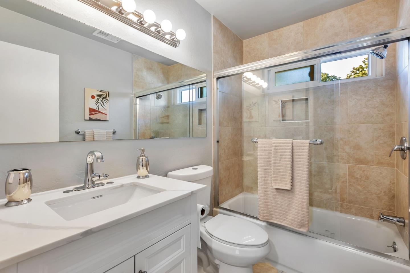 Detail Gallery Image 22 of 31 For 240 Irazu Ct, San Jose,  CA 95116 - 3 Beds | 1/1 Baths