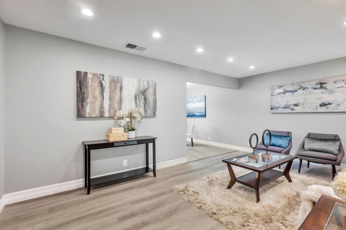 Detail Gallery Image 4 of 31 For 240 Irazu Ct, San Jose,  CA 95116 - 3 Beds | 1/1 Baths