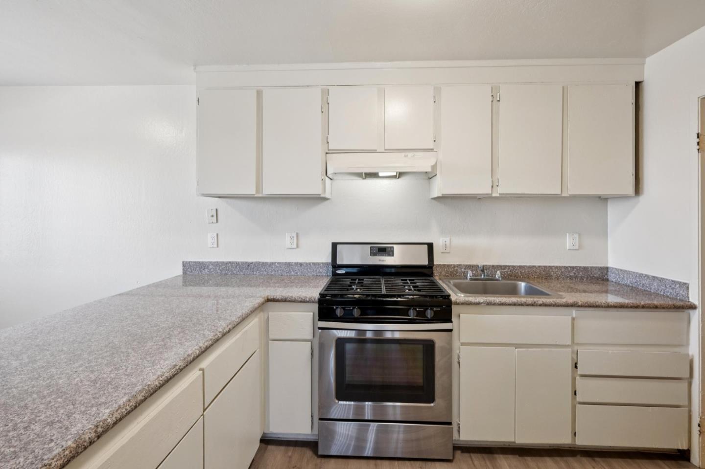 Detail Gallery Image 3 of 10 For 4624 Fairfax Ave, Oakland,  CA 94601 - – Beds | – Baths