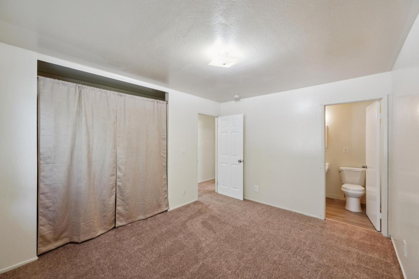 Detail Gallery Image 8 of 10 For 4624 Fairfax Ave, Oakland,  CA 94601 - – Beds | – Baths